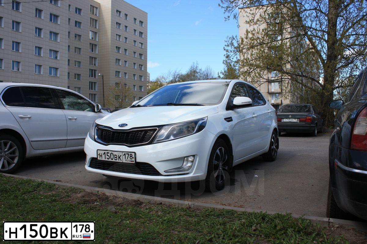 Фото автомобиля KIA RIO, 2012 — госномер А762ВР323. Цвет: Белый