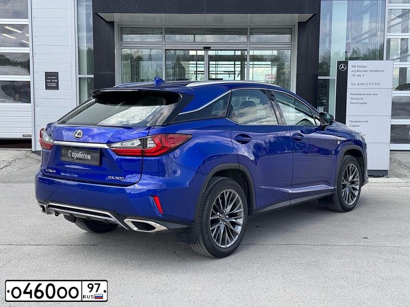Фото автомобиля LEXUS RX300, 2004 — госномер М951ТР797. Цвет: ЧЕРНЫЙ