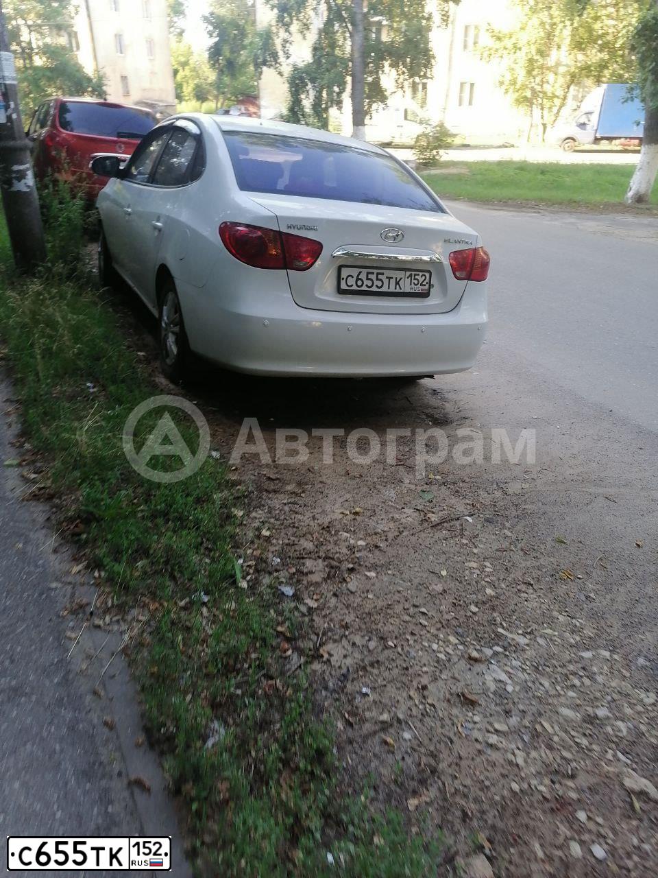 Фото автомобиля HYUNDAI ELANTRA, 2010 — госномер С655ТК152. Цвет: Белый