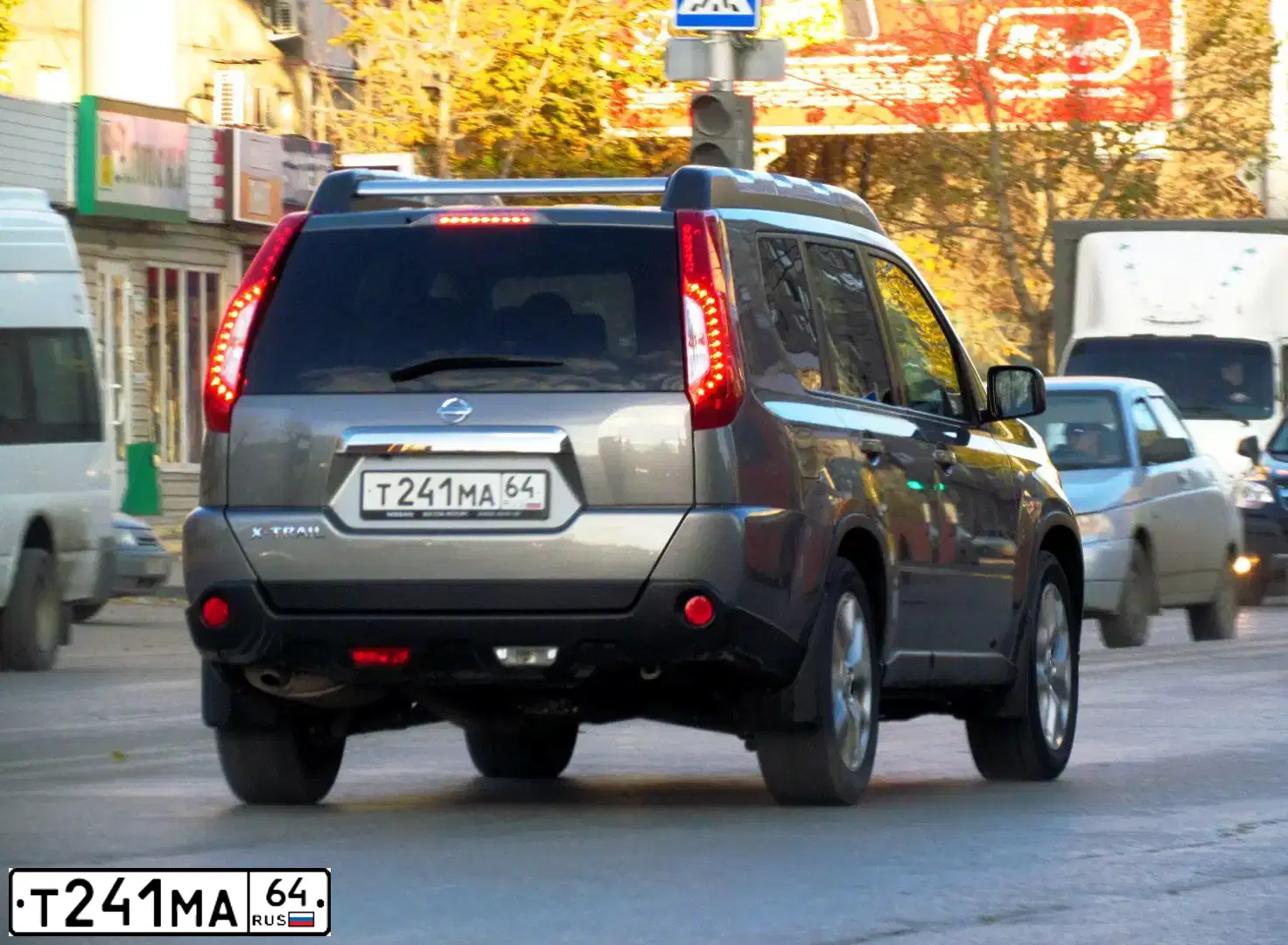 Фото автомобиля NISSAN X-TRAIL, 2011 — госномер В998ХВ763. Цвет: СЕРЫЙ