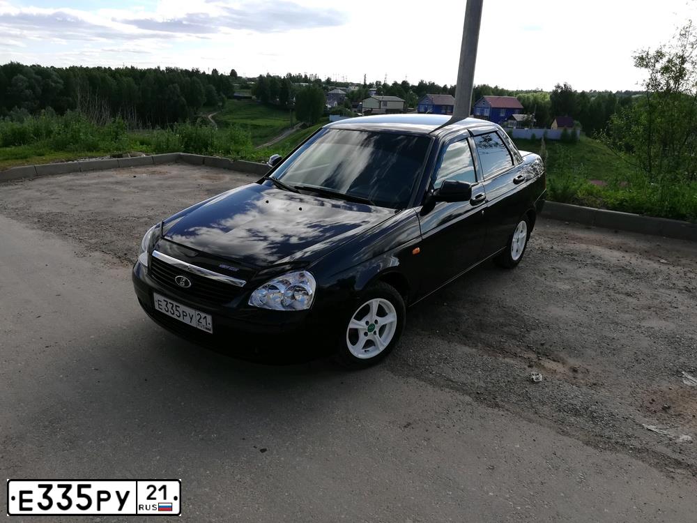 Фото автомобиля LADA 2170 PRIORA, 2008 — госномер Н121АК21. Цвет: ГРАФИТОВЫЙ МЕТАЛЛИК