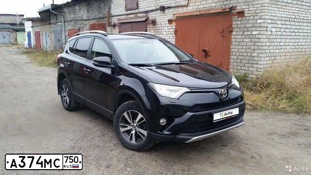 Фото автомобиля TOYOTA RAV4, 2015 — госномер А374МС750. Цвет: ЧЕРНЫЙ