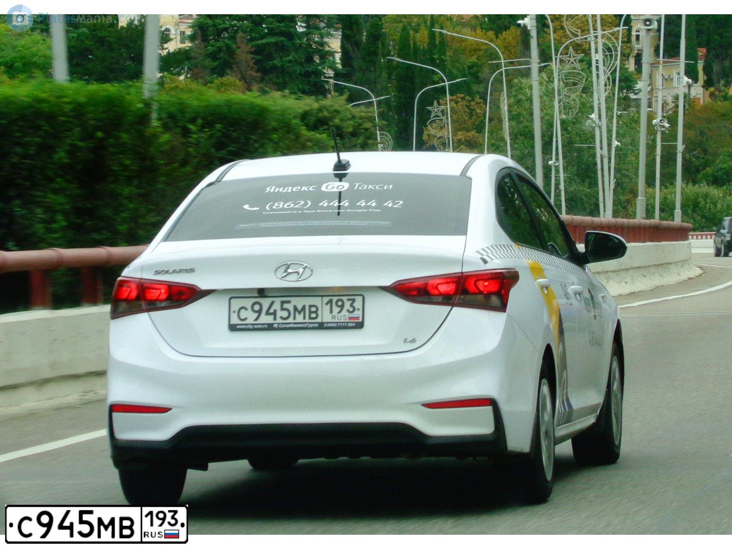 Фото автомобиля HYUNDAI SOLARIS, 2018 — госномер С945МВ193. Цвет: Белый