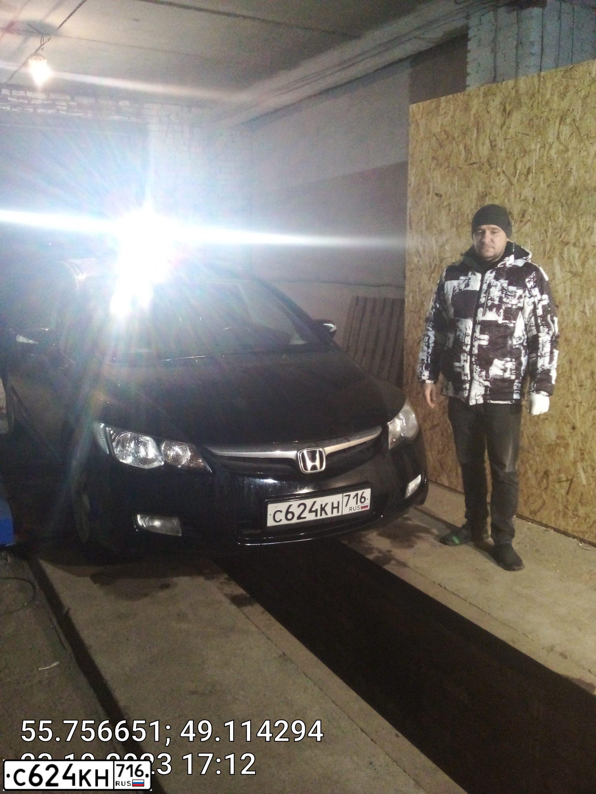 Фото автомобиля HONDA CIVIC, 2007 — госномер М380ТР716. Цвет: ЧЕРНЫЙ