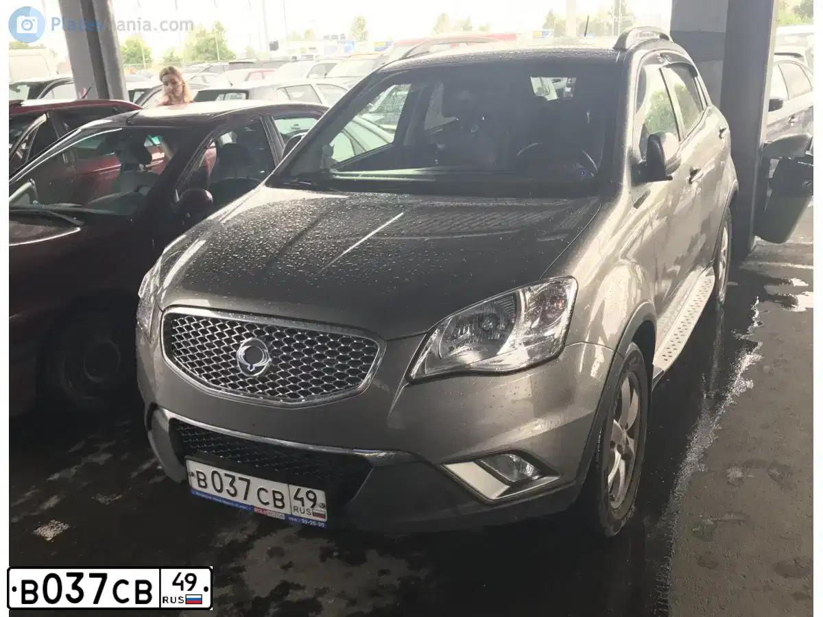 Фото автомобиля SSANGYONG ACTYON, 2012 — госномер С400РН39. Цвет: ТЕМНО СЕРЫЙ