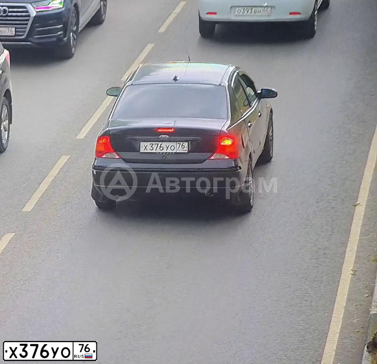 Фото автомобиля FORD D FOCUS, 2004 — госномер Х376УО76. Цвет: ЧЕРНЫЙ