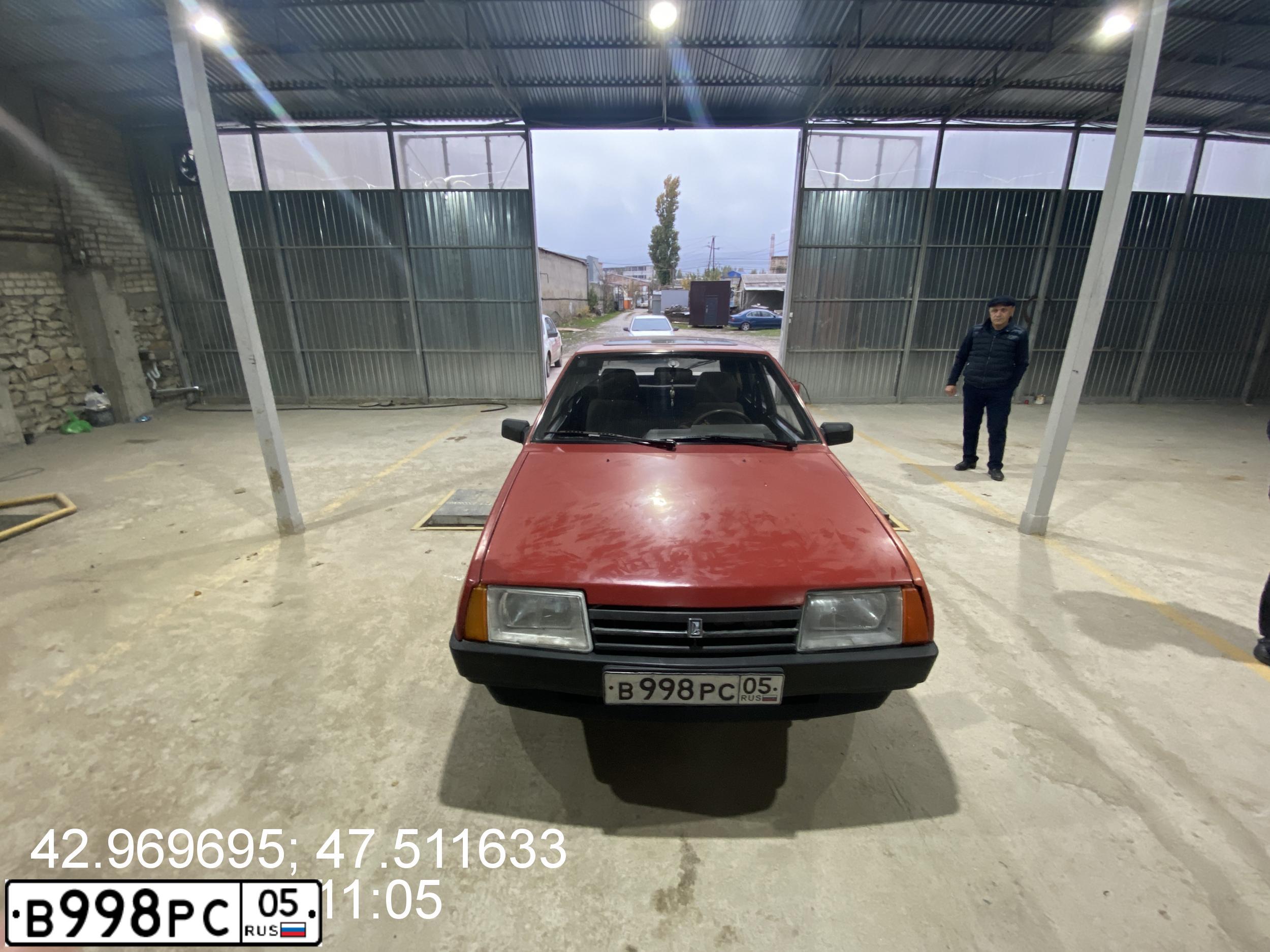 Фото автомобиля LADA 2109 SAMARA, 1992 — госномер В998РС05