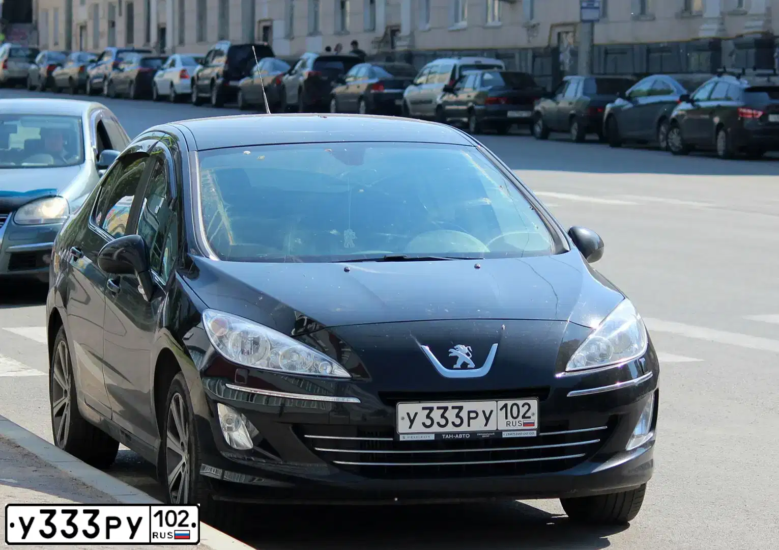 Фото автомобиля PEUGEOT 408, 2012 — госномер У333РУ102. Цвет: ЧЕРНЫЙ