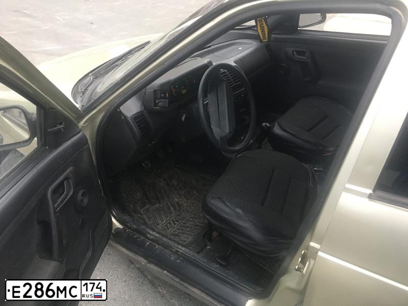 Фото автомобиля LADA 2110, 2004 — госномер Е286МС174. Цвет: БЕЖЕВЫЙ
