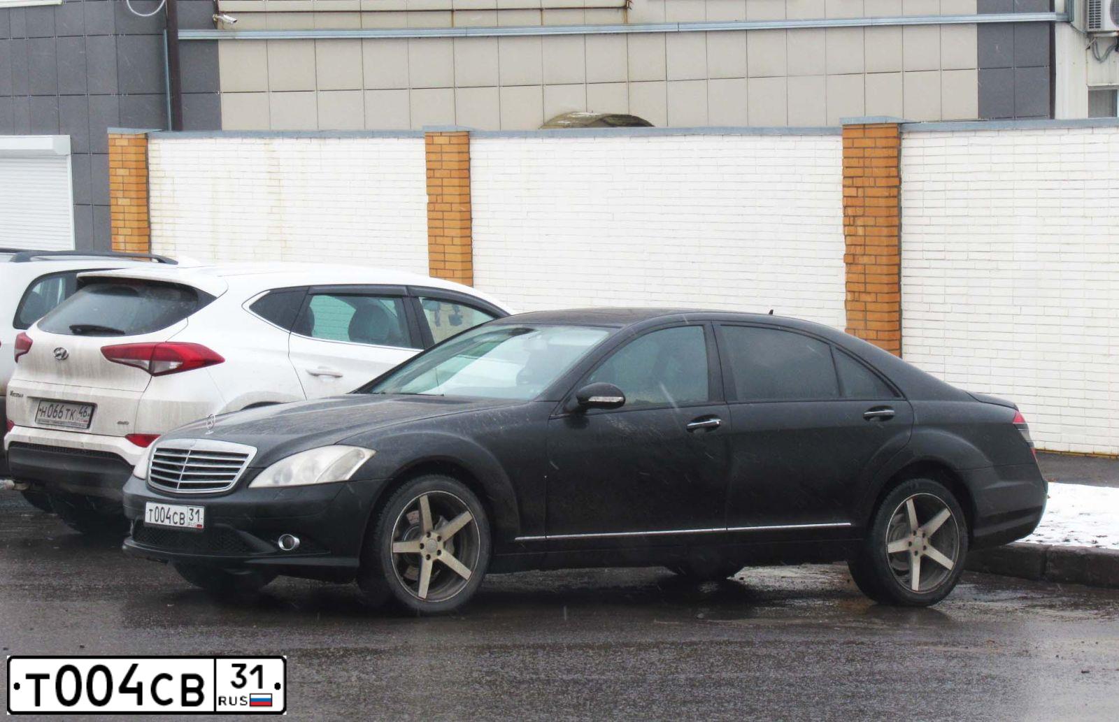 Фото автомобиля MERCEDES S-KLASSE, 2008 — госномер У888УС98. Цвет: ЧЕРНЫЙ