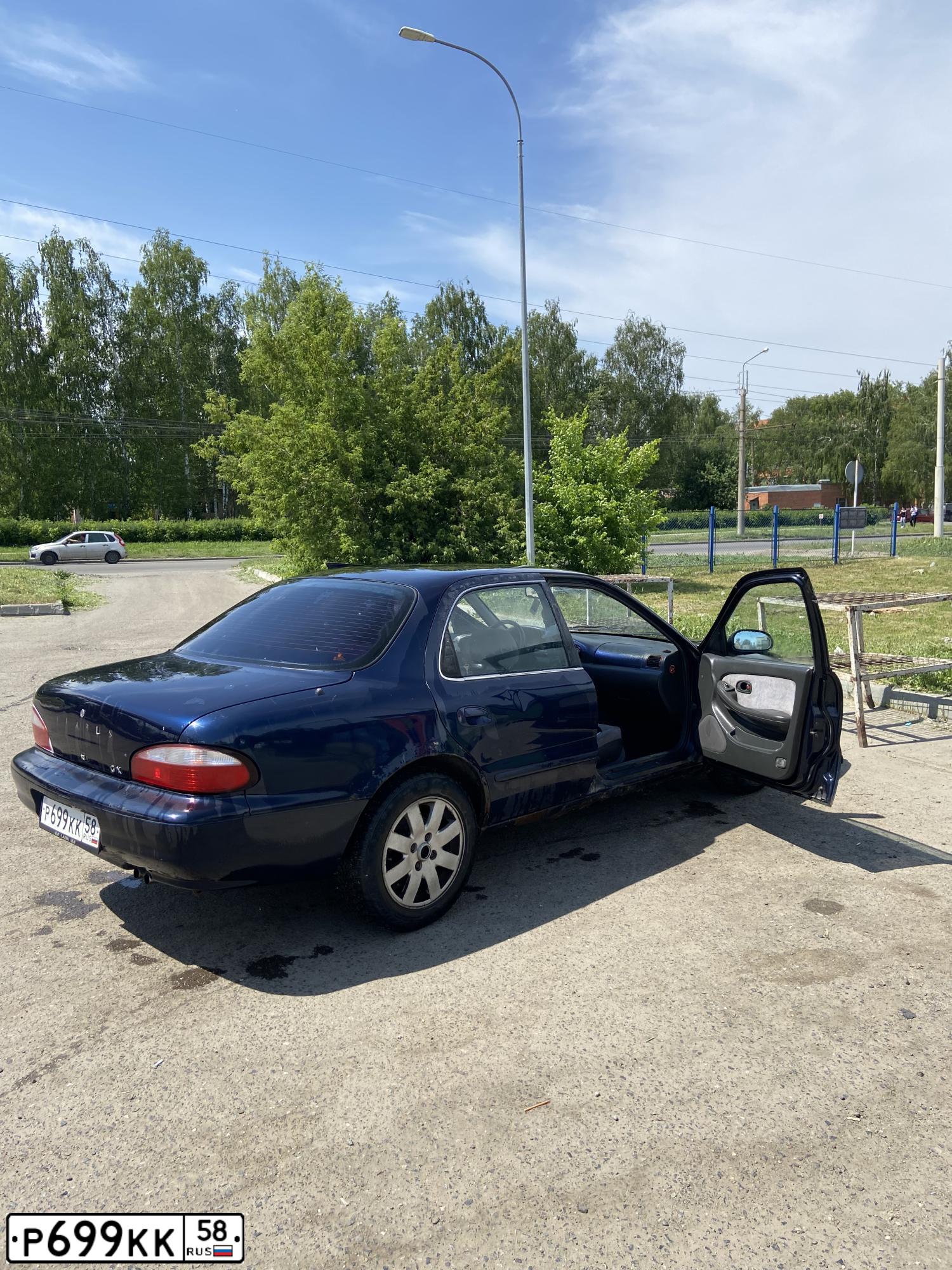 Фото автомобиля KIA CLARUS, 1997 — госномер Р699КК58. Цвет: СИНИЙ
