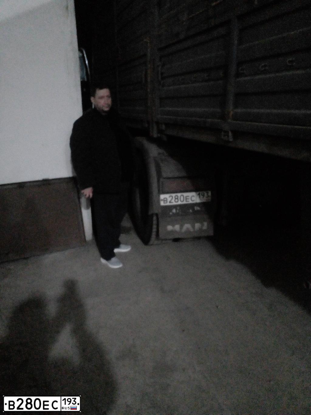 Фото автомобиля MAN TGA 26.XXX /6X2/, 2003 — госномер В280ЕС193. Цвет: Белый