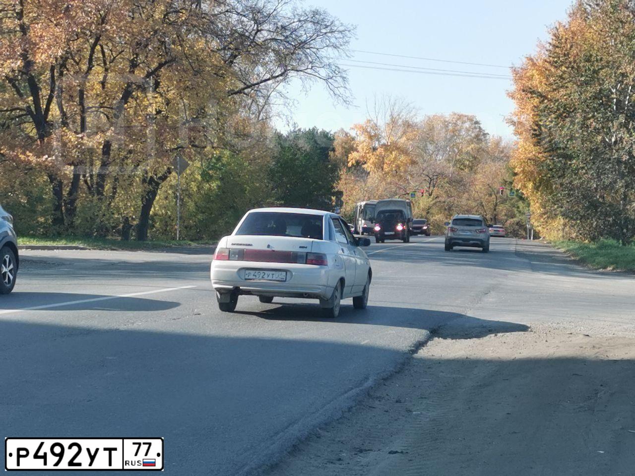 Фото автомобиля DAEWOO MATIZ, 2012 — госномер Р492УТ77. Цвет: КРАСНЫЙ ЯРКИЙ