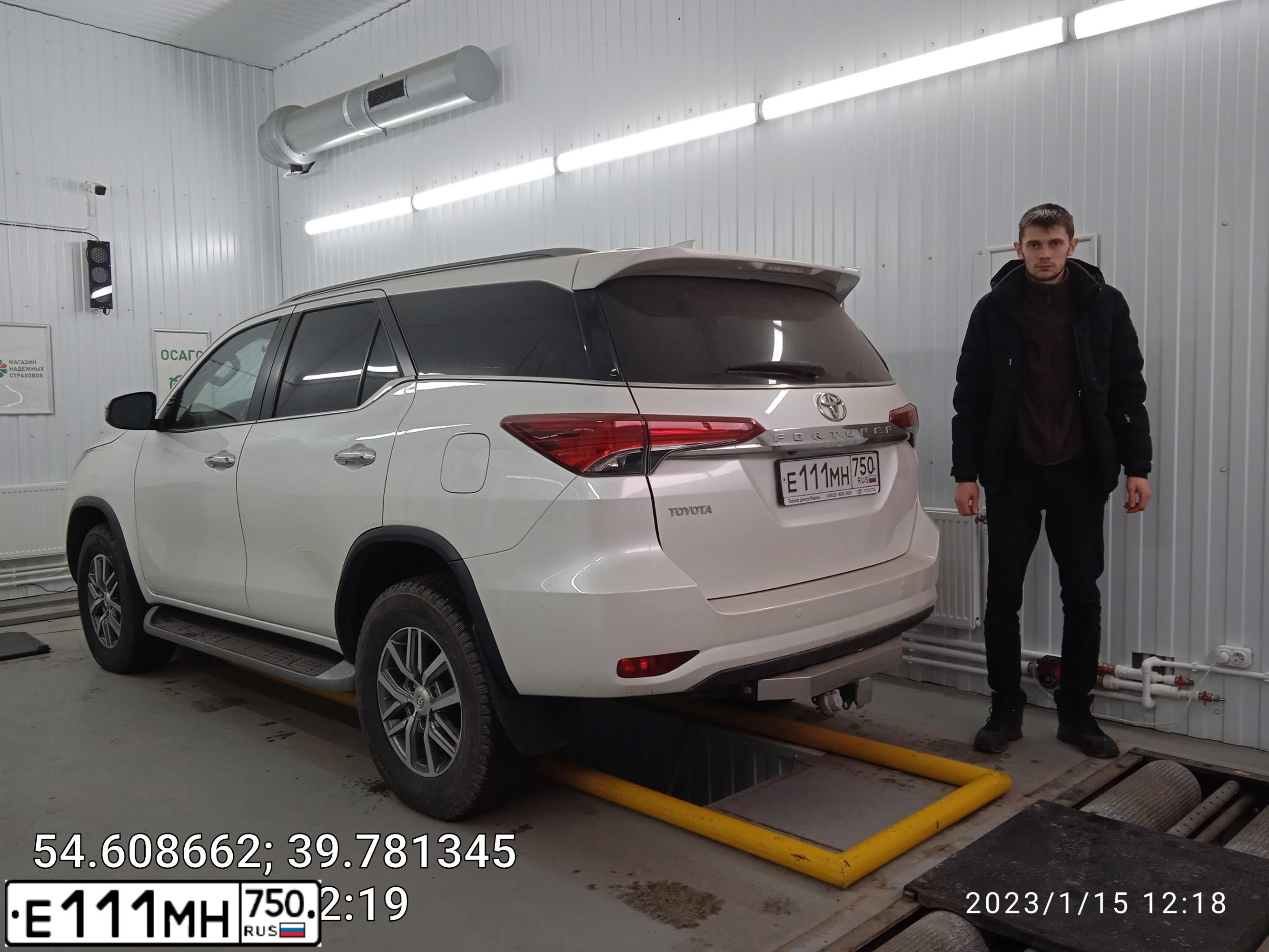 Фото автомобиля GAZ 3302 GAZEL, 2004 — госномер Р886ТВ62. Цвет: Белый