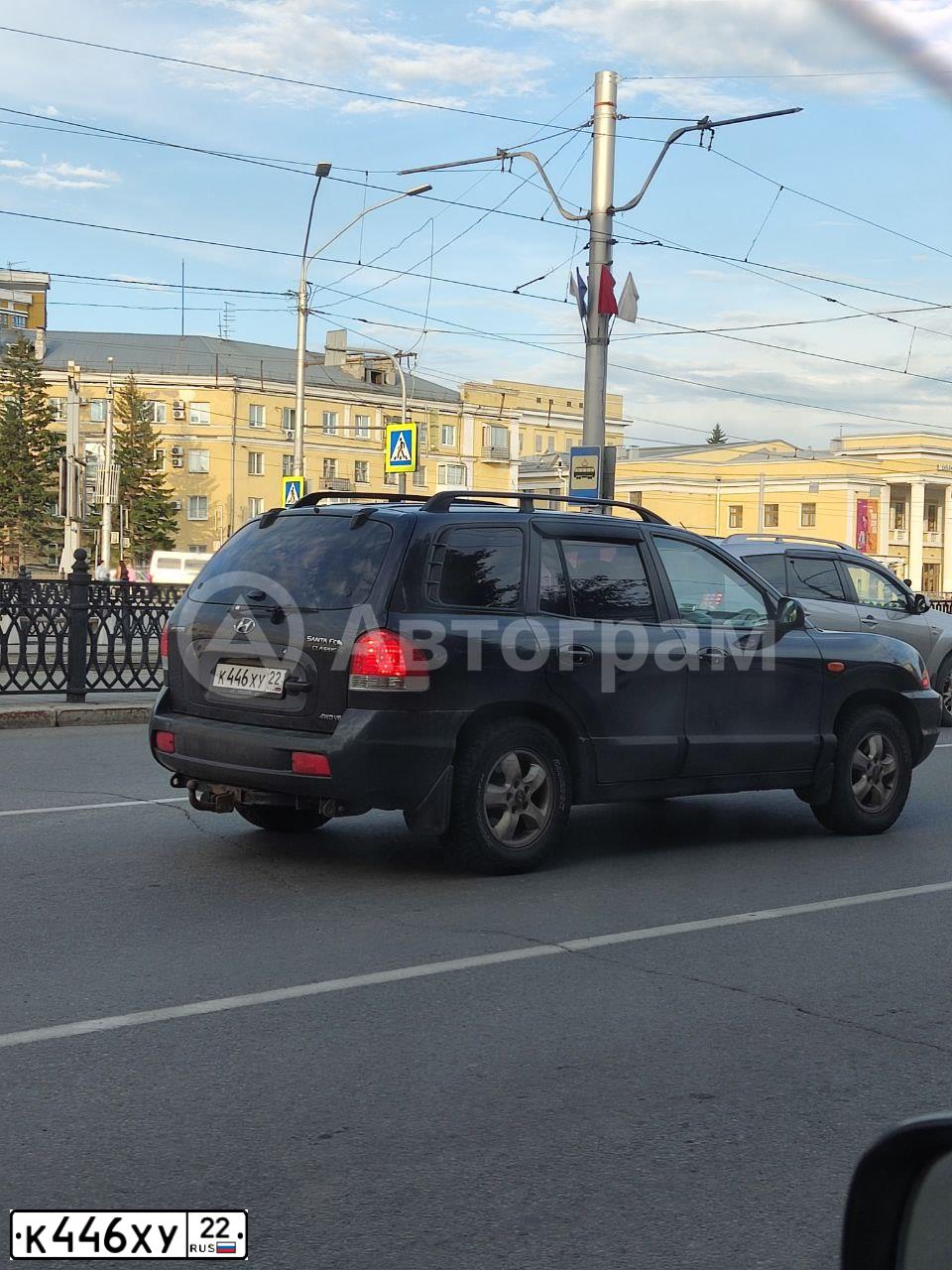 Фото автомобиля TAGAZ SANTA FE CLASSIC, 2008 — госномер К446ХУ22. Цвет: ЧЕРНЫЙ