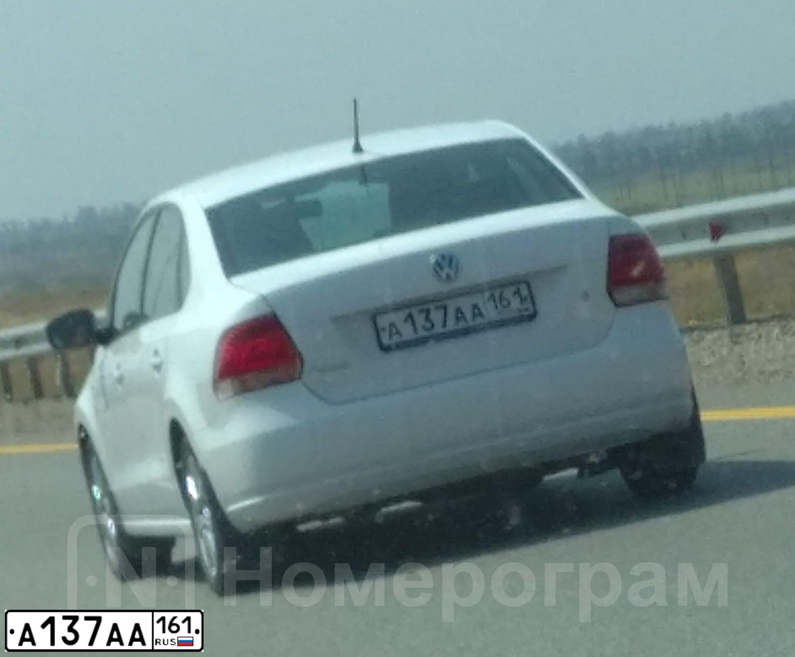 Фото автомобиля VOLKSWAGEN POLO, 2013 — госномер А137АА161. Цвет: БЕЛЫЙ