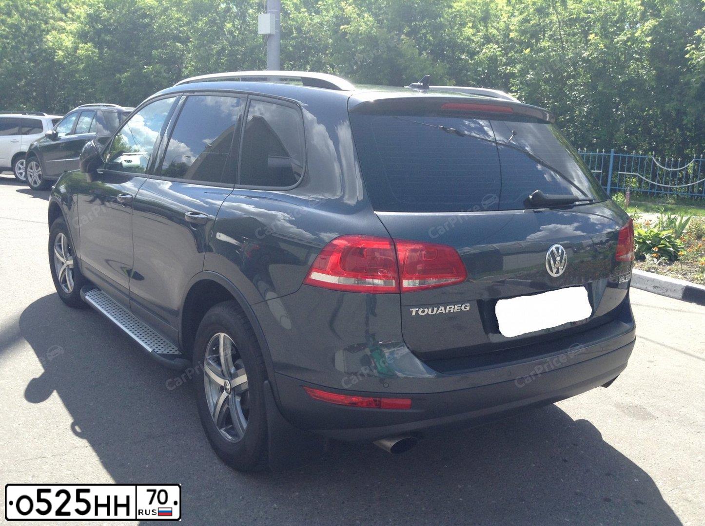 Фото автомобиля VOLKSWAGEN TOUAREG, 2012 — госномер Н818МХ82. Цвет: СЕРЫЙ ТЕМНЫЙ