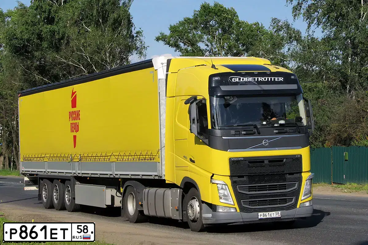 Фото автомобиля VOLVO SERIE FH /4X2/, 2016 — госномер Р861ЕТ58. Цвет: ЖЁЛТЫЙ