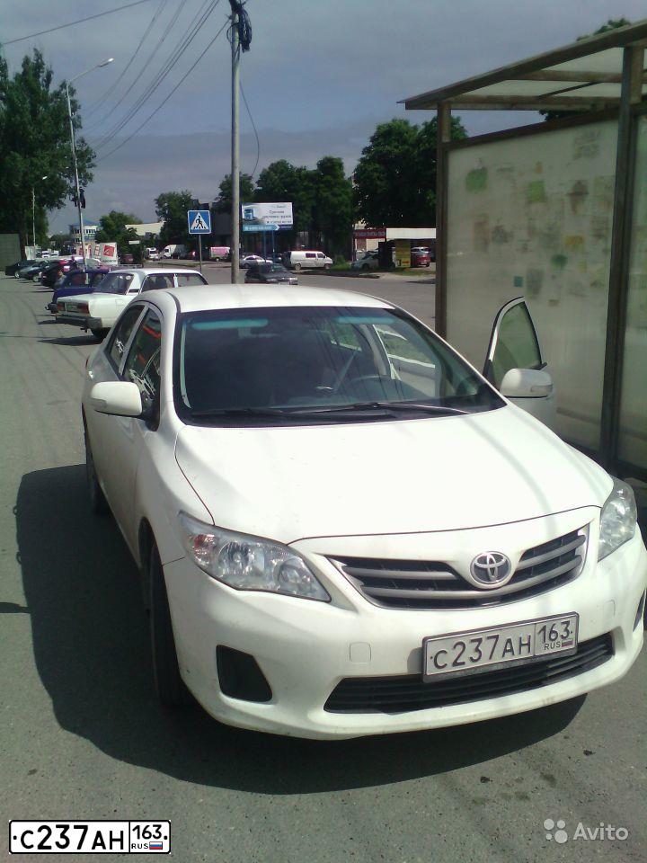 Фото автомобиля TOYOTA COROLLA, 2012 — госномер С333ТК06. Цвет: Белый