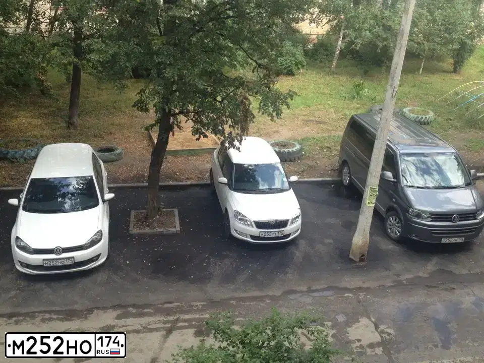 Фото автомобиля VOLKSWAGEN GOLF, 2012 — госномер М489МУ196. Цвет: Белый