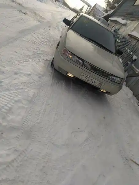 Фото автомобиля LADA 2110, 2002 — госномер С309ХХ196. Цвет: СЕРЕБРИСТ ЖЕЛТО-ЗЕЛЕНЫЙ