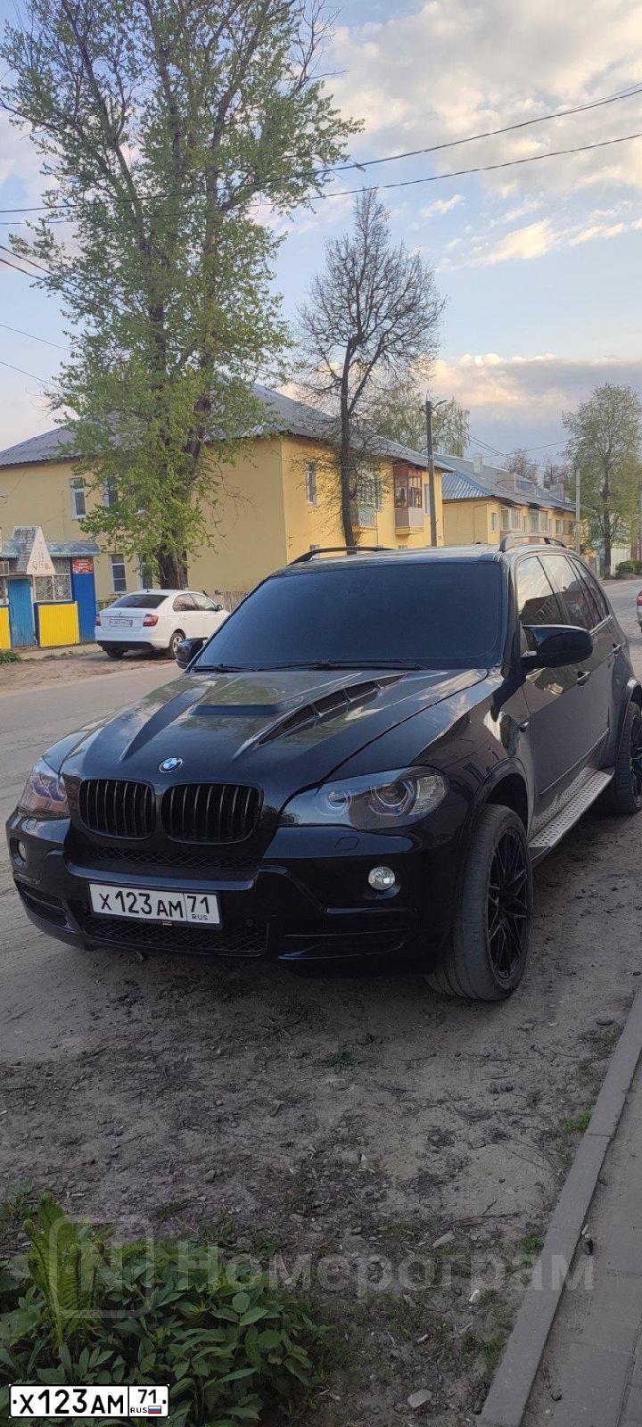 Фото автомобиля BMW X5, 2007 — госномер Х123АМ71. Цвет: ЧЕРНЫЙ