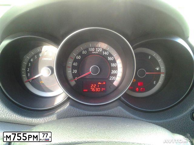 Фото автомобиля KIA CERATO, 2010 — госномер М755РМ77. Цвет: ЖЕЛТЫЙ