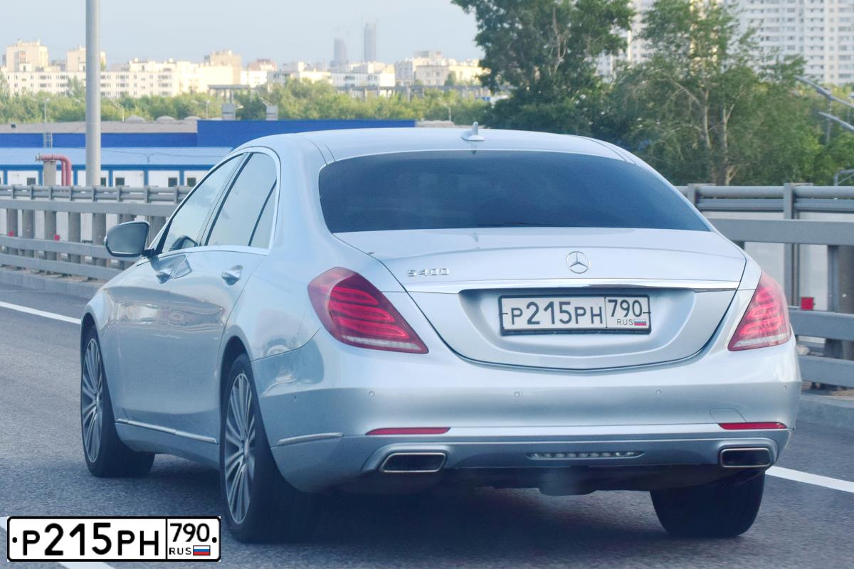 Фото автомобиля MERCEDES S-KLASSE, 2014 — госномер Р215РН790. Цвет: Серебристый
