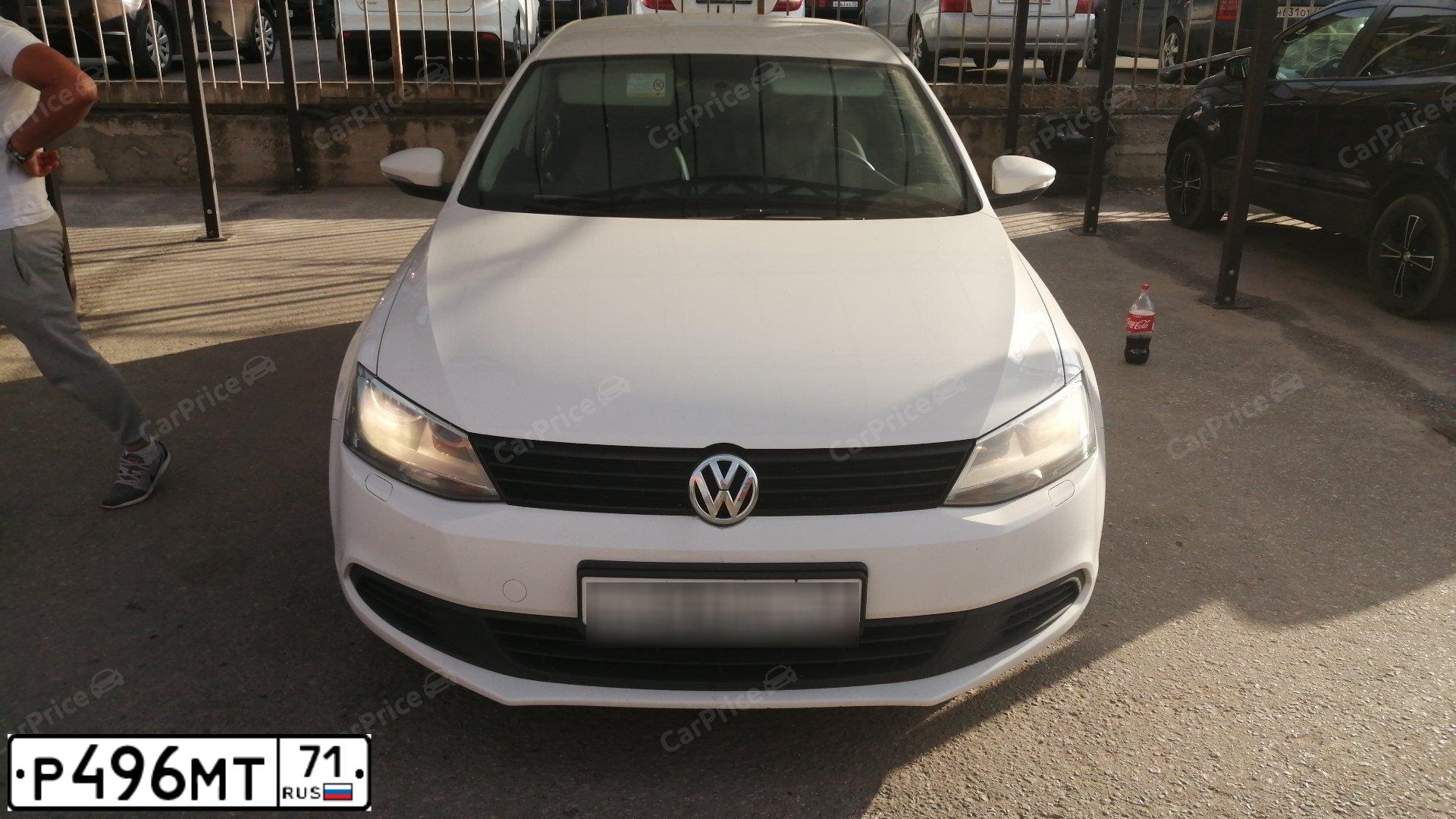 Фото автомобиля VOLKSWAGEN JETTA, 2014 — госномер О844НН46. Цвет: Белый