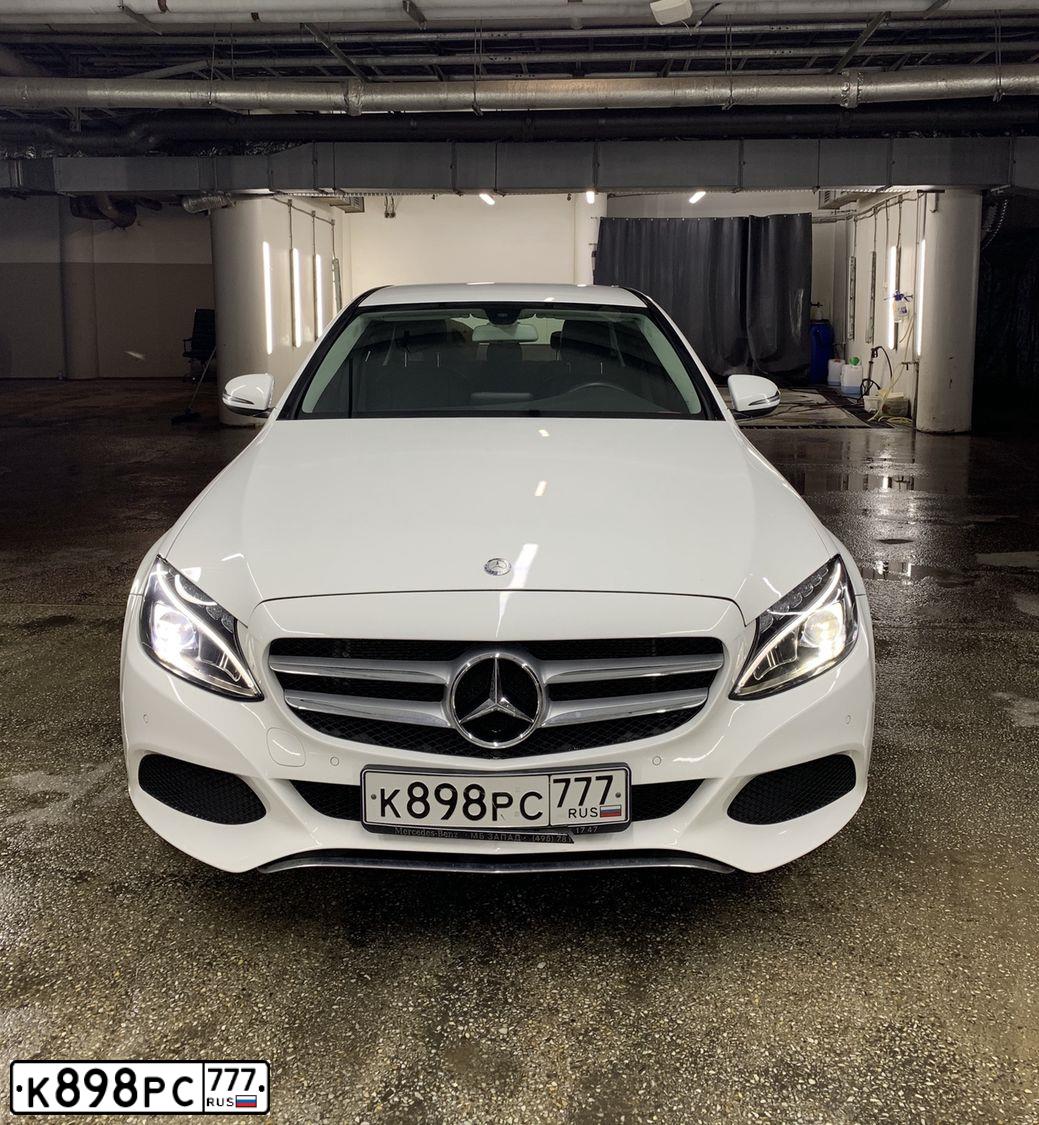 Фото автомобиля MERCEDES C-KLASSE, 2015 — госномер К898РС777. Цвет: Белый