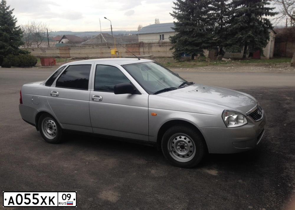 Фото автомобиля LADA VESTA, 2018 — госномер А055ХК09. Цвет: Серебристый