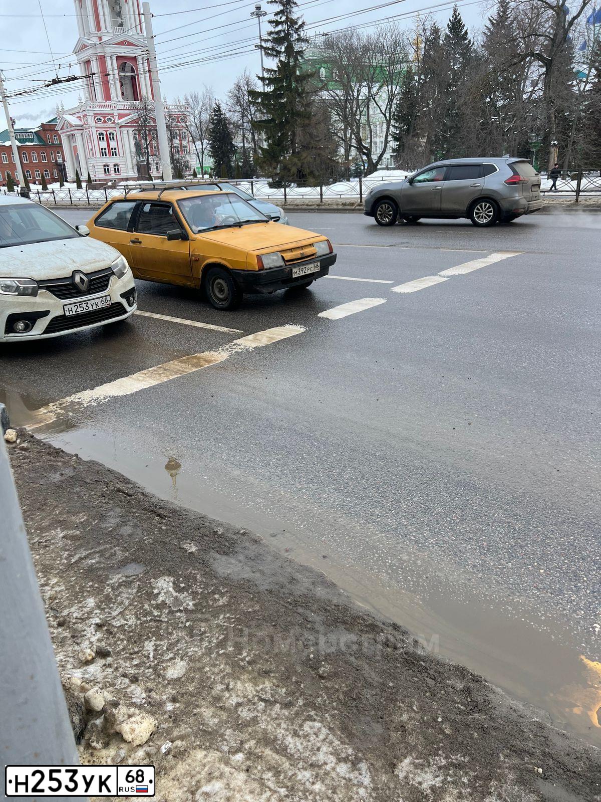Фото автомобиля KIA RIO, 2016 — госномер С581АО68. Цвет: БЕЛЫЙ