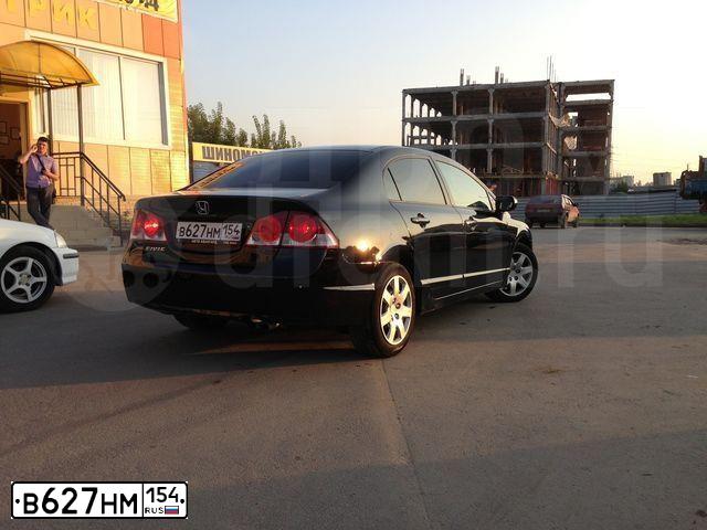 Фото автомобиля HONDA CIVIC, 2008 — госномер С414РЕ124. Цвет: ЧЕРНЫЙ