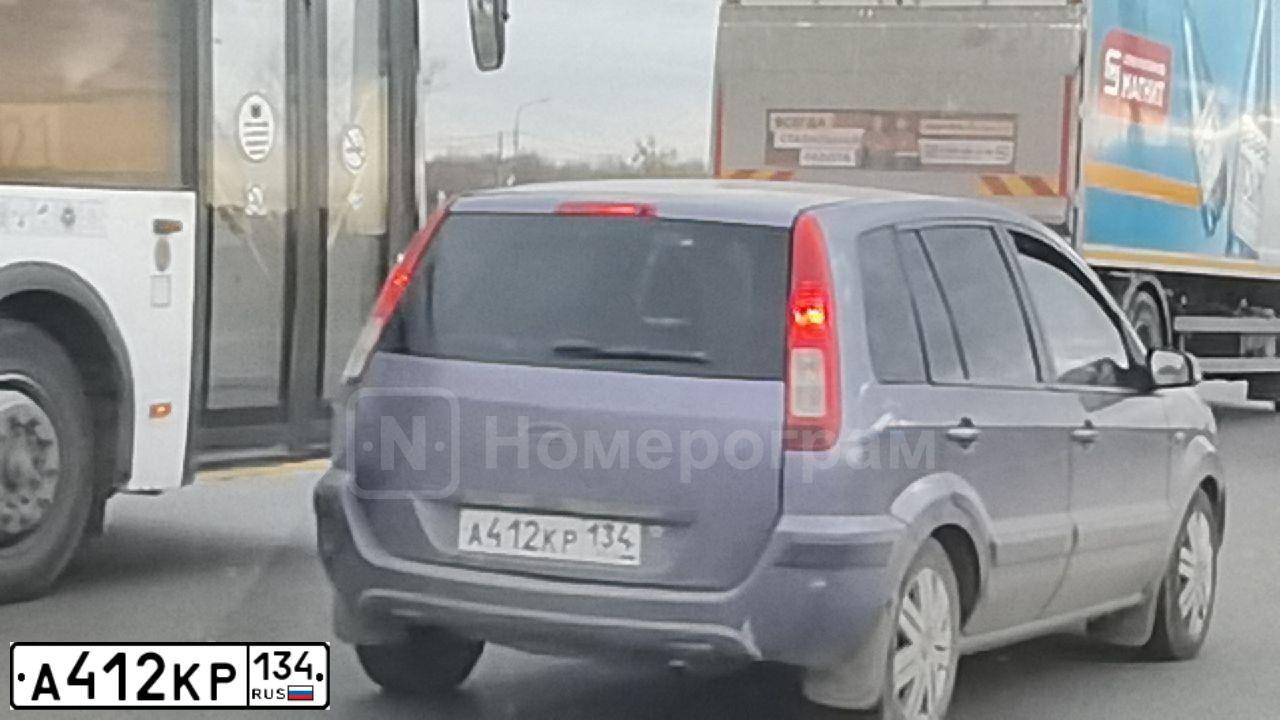 Фото автомобиля FORD FIESTA, 2006 — госномер А412КР134