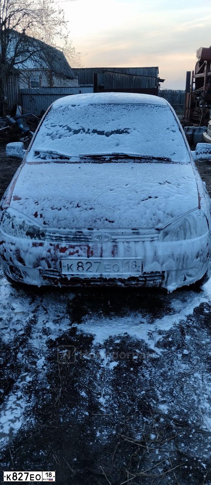 Фото автомобиля LADA 1119 KALINA, 2012 — госномер К827ЕО18. Цвет: СЕРЕБРИСТО-КРАСНЫЙ