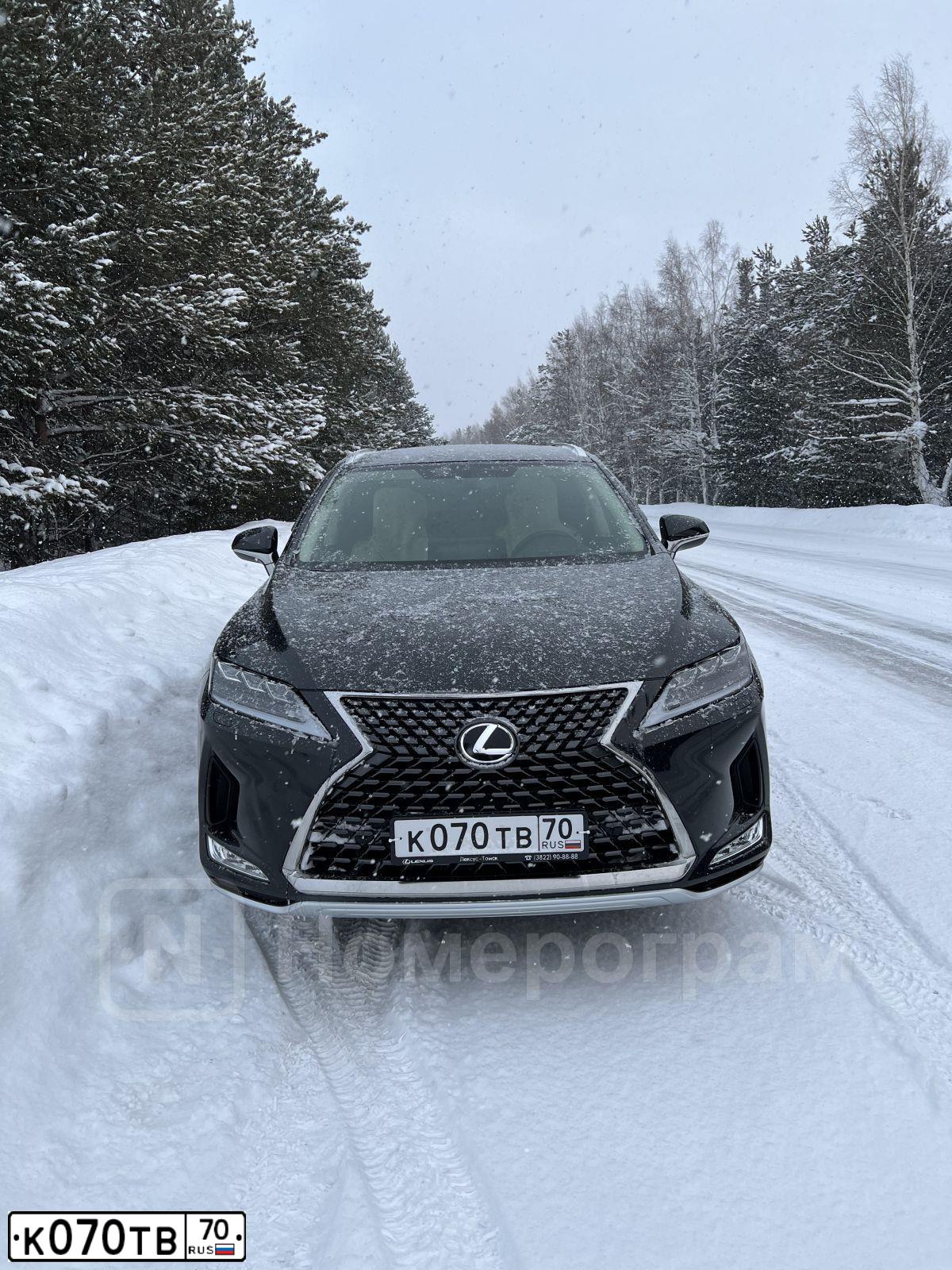 Фото автомобиля LEXUS RX300, 2021 — госномер К070ТВ70. Цвет: ЧЕРНЫЙ
