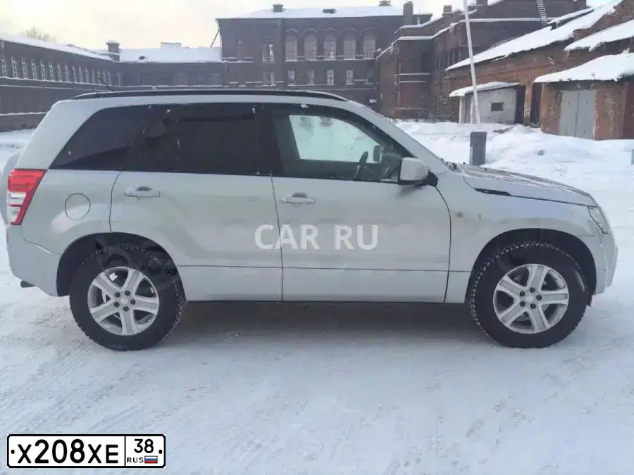 Фото автомобиля SUZUKI /GRAND/ VITARA, 2007 — госномер Х208ХЕ38. Цвет: серебристый