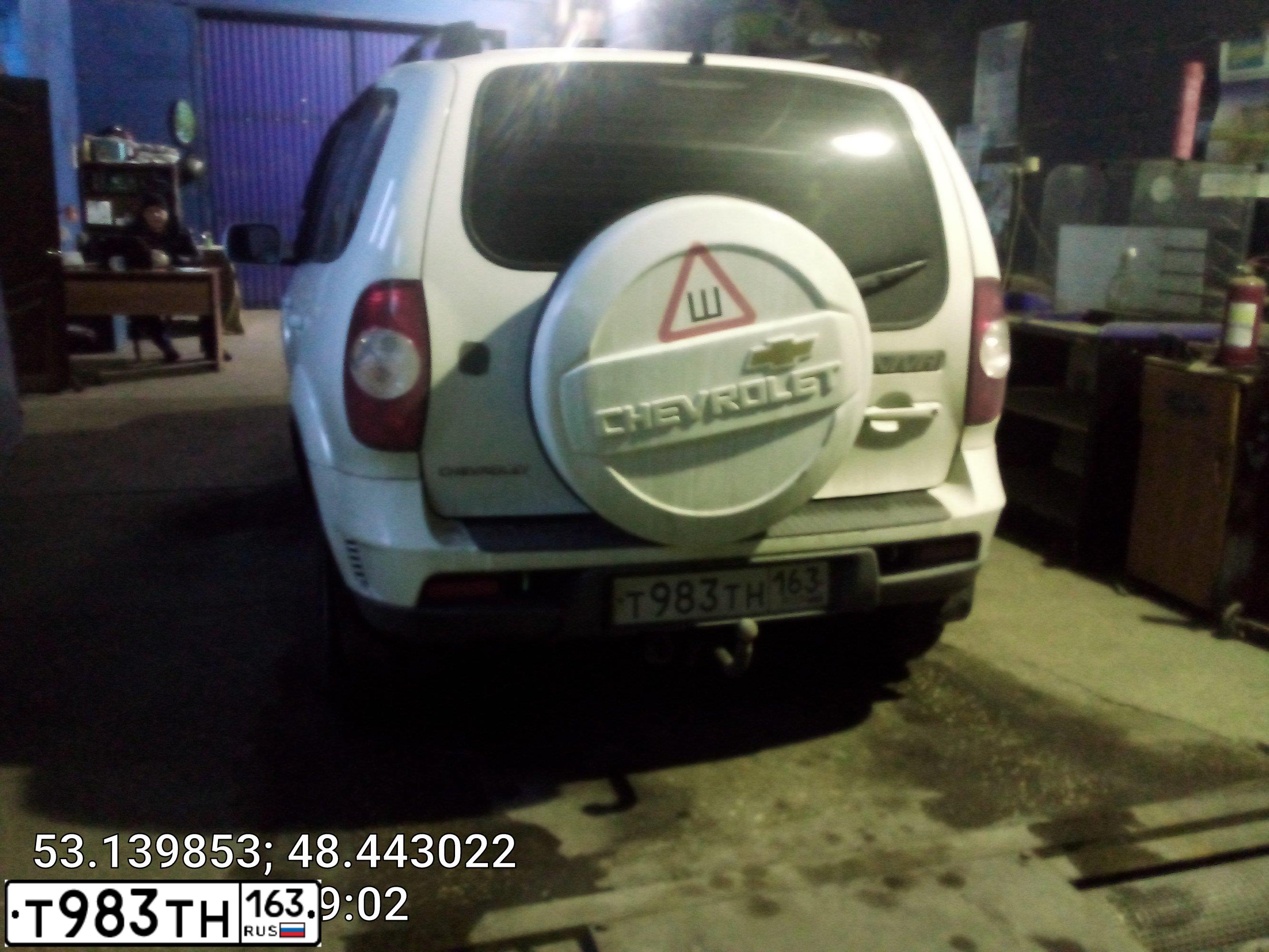 Фото автомобиля CHEVROLET T NIVA, 2011 — госномер Т983ТН163