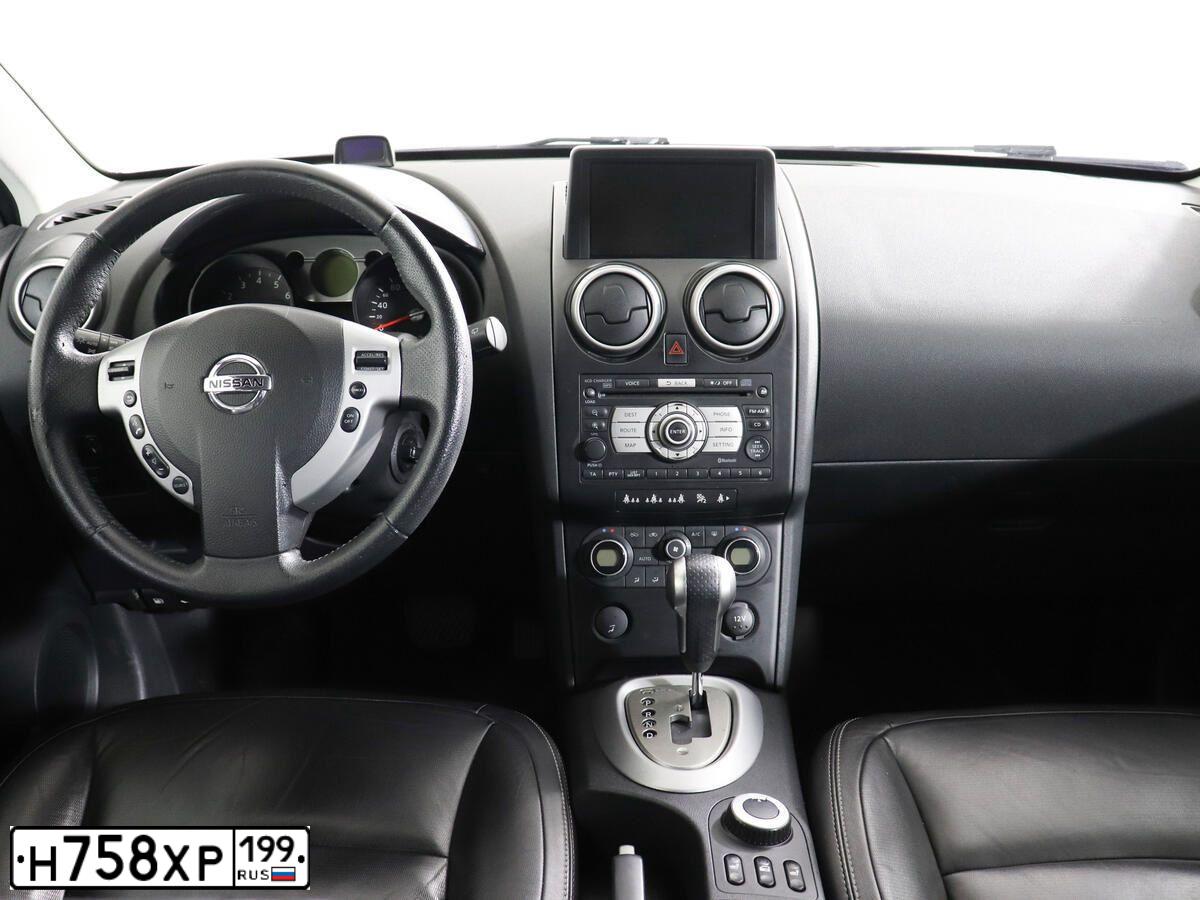 Фото автомобиля NISSAN QASHQAI, 2007 — госномер О613РС790. Цвет: СЕРЕБРИСТЫЙ