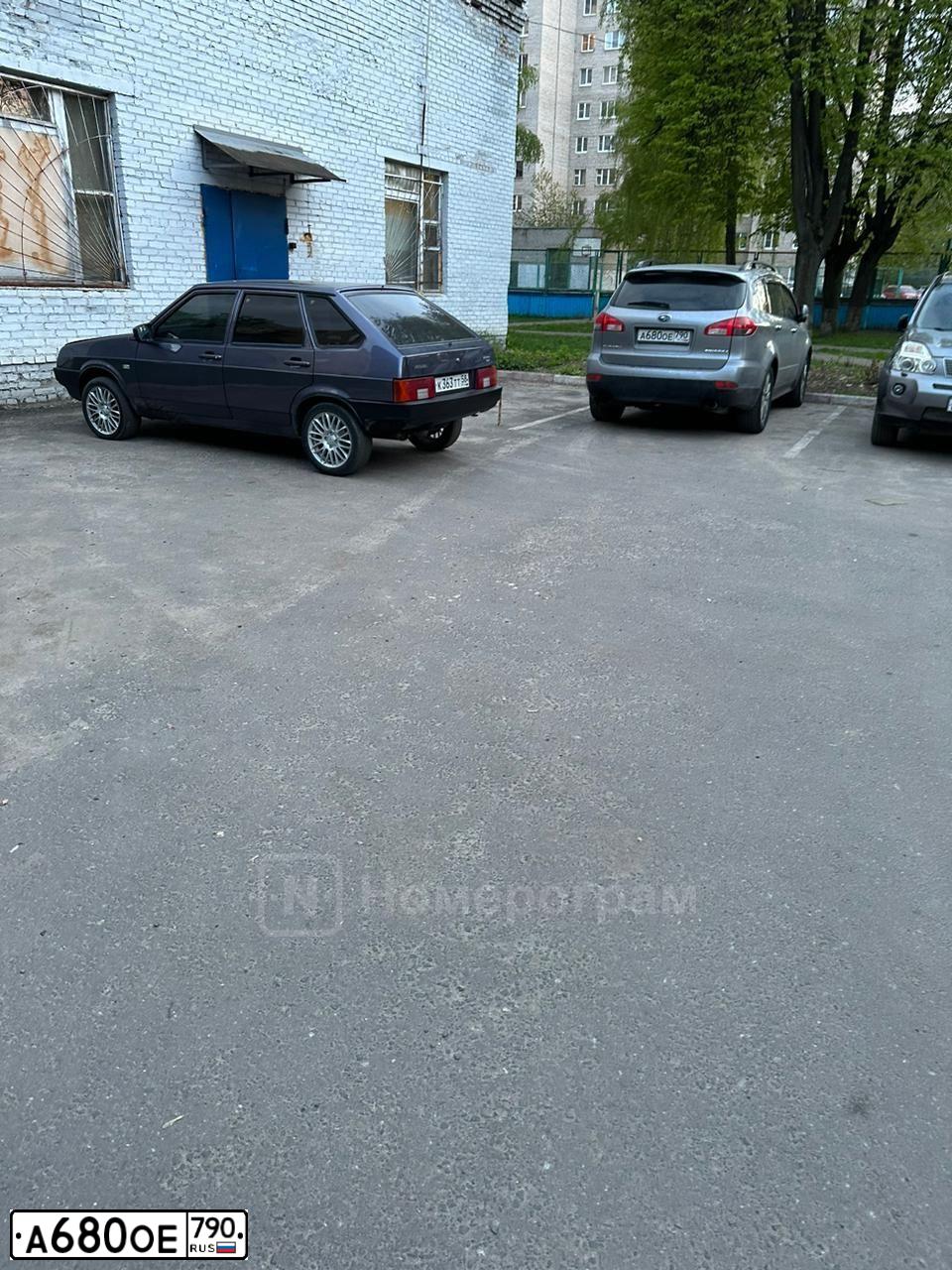 Фото автомобиля SUBARU B9 TRIBECA, 2008 — госномер А680ОЕ790. Цвет: СЕРЫЙ
