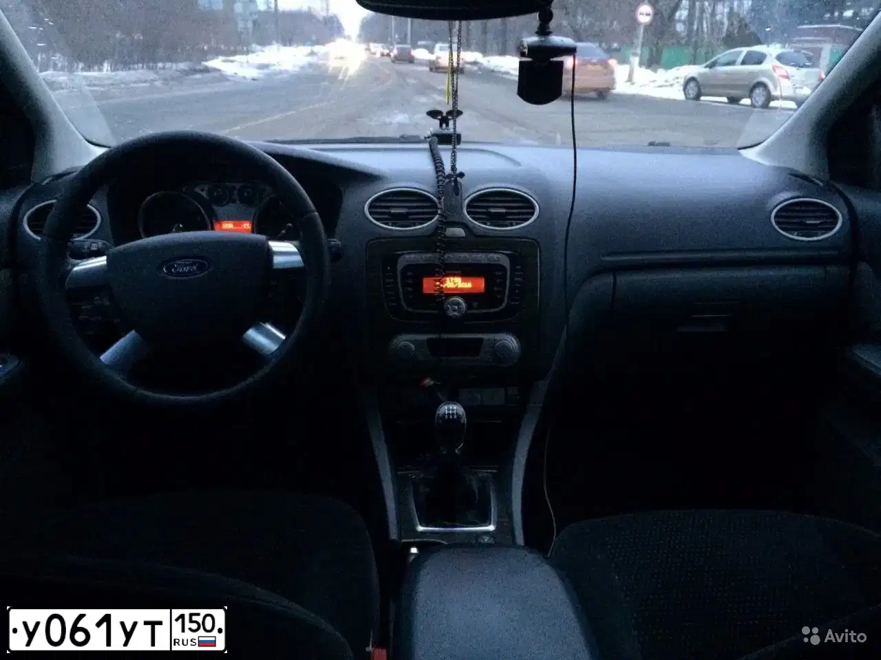 Фото автомобиля FORD FOCUS, 2008 — госномер М423ЕМ977. Цвет: ЧЕРНЫЙ