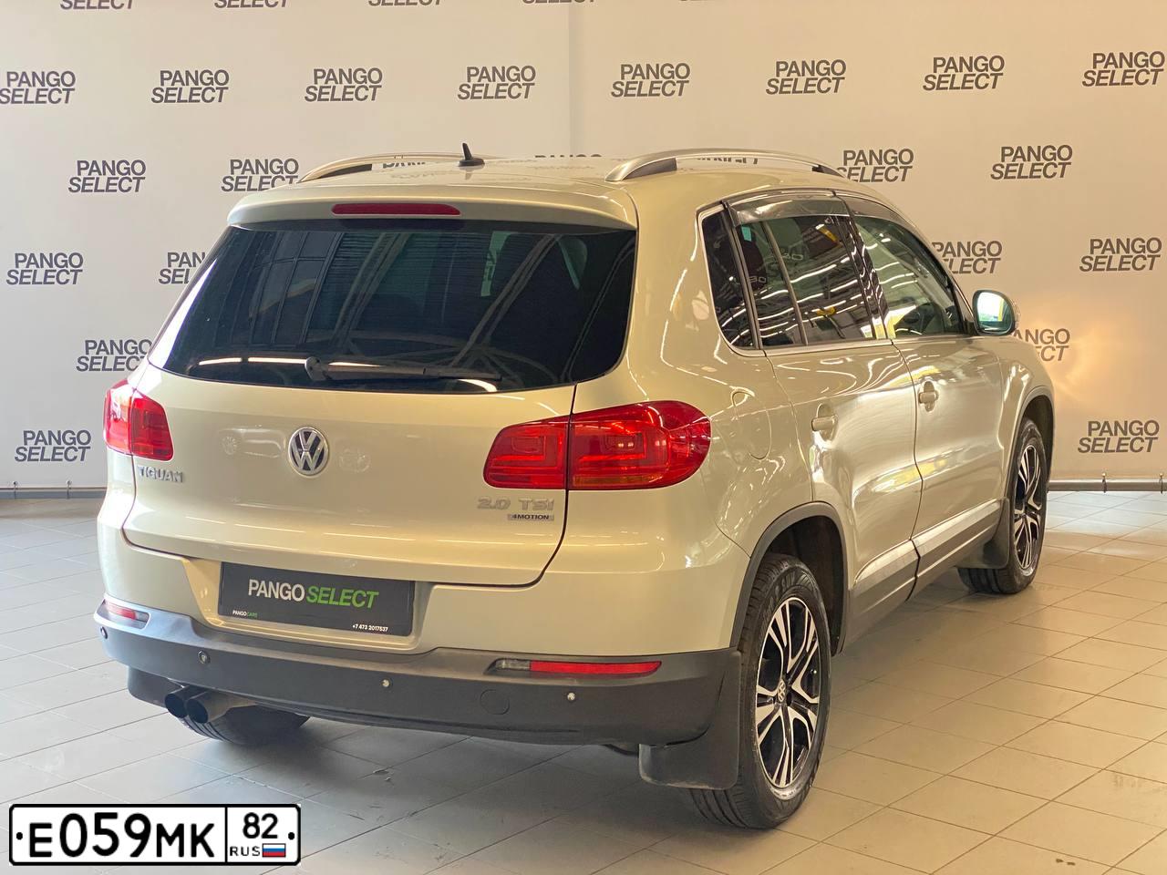 Фото автомобиля VOLKSWAGEN TIGUAN, 2012 — госномер У897ЕЕ181. Цвет: СЕРЫЙ