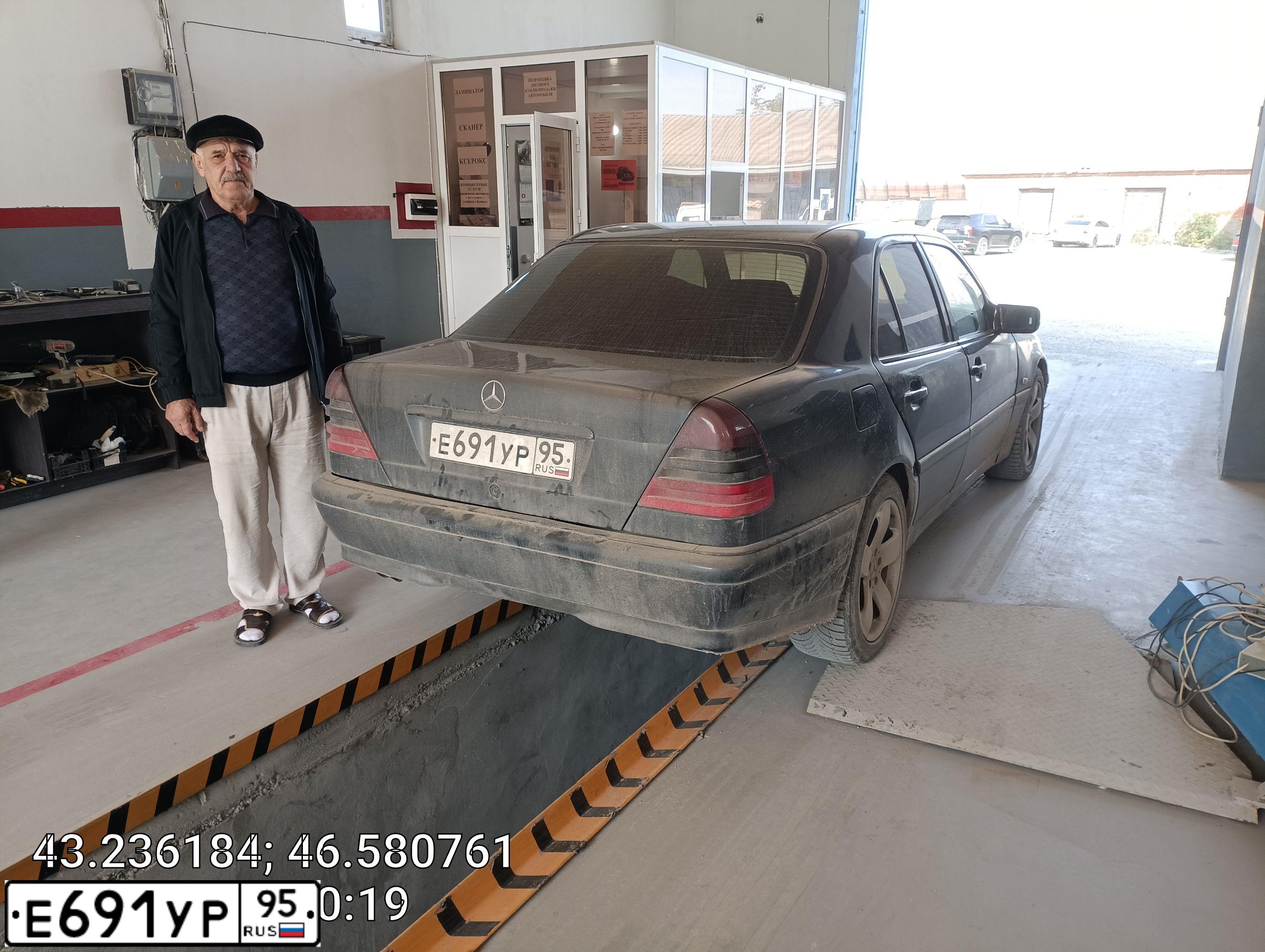 Фото автомобиля MERCEDES C-KLASSE, 1999 — госномер С679ТН05. Цвет: ЧЕРНЫЙ
