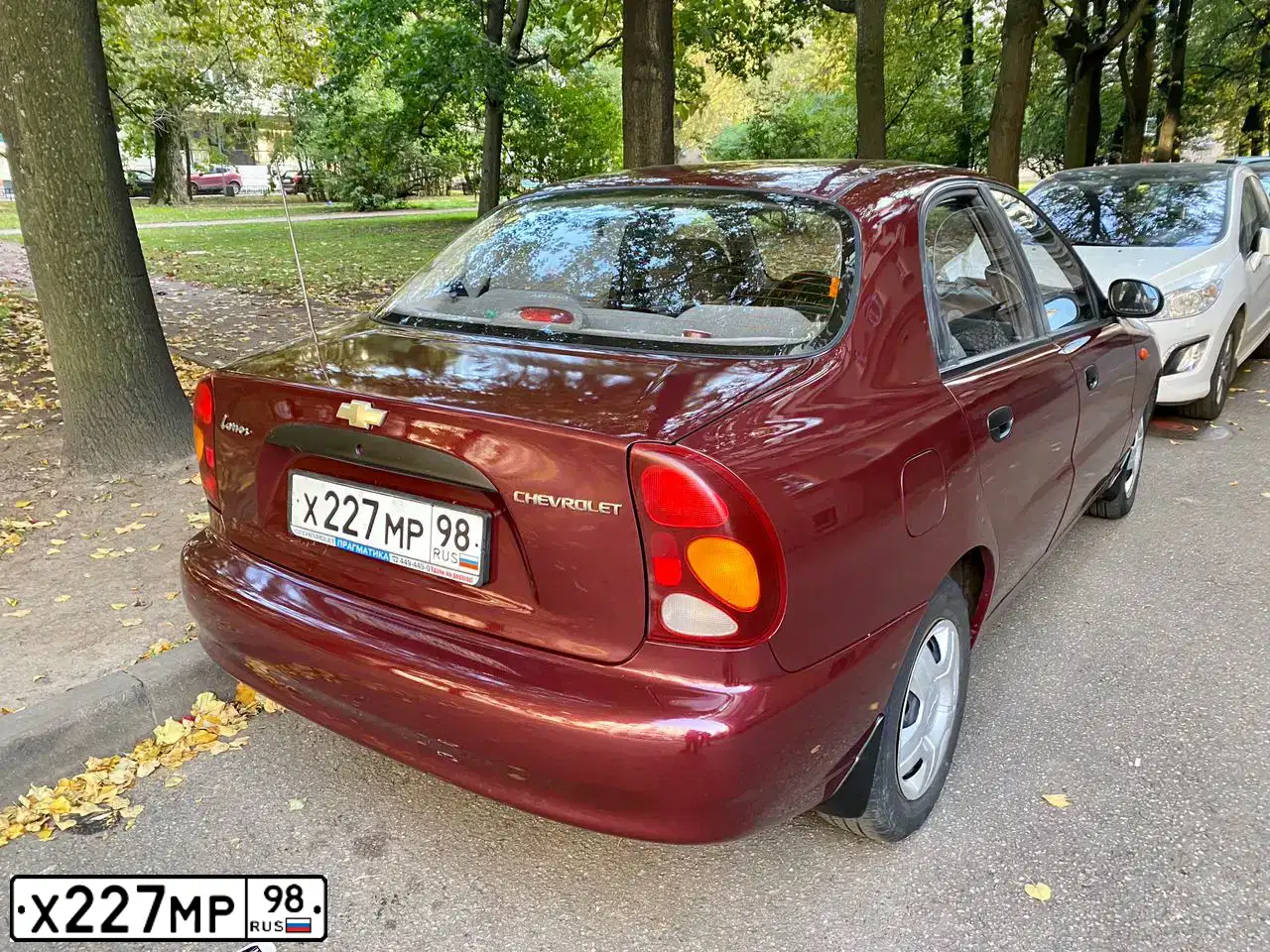 Фото автомобиля ZAZ LANOS, 2007 — госномер О552НТ198. Цвет: Красный