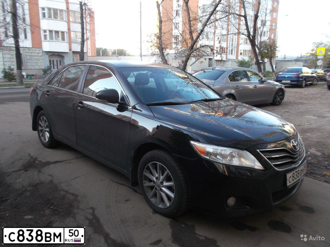 Фото автомобиля TOYOTA CAMRY, 2011 — госномер С838ВМ50. Цвет: ЧЕРНЫЙ