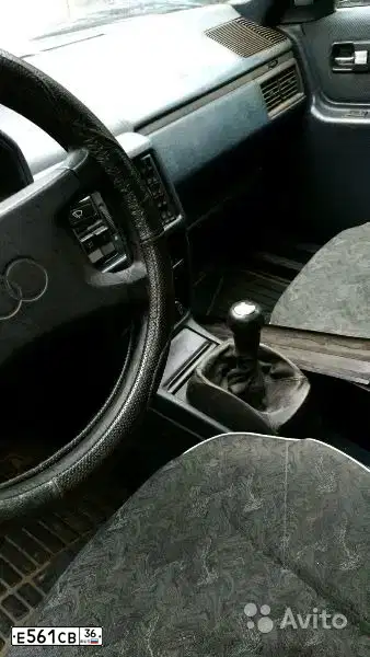 Фото автомобиля AUDI 100, 1987 — госномер К805АВ36. Цвет: Белый
