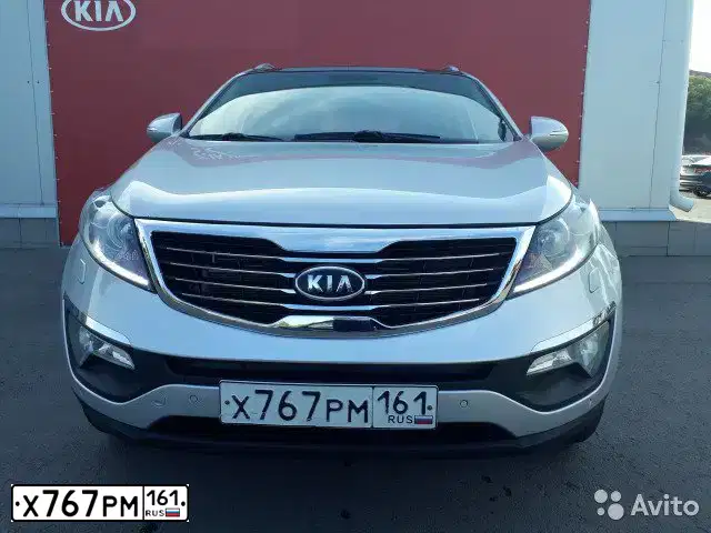 Фото автомобиля KIA SPORTAGE, 2012 — госномер Х767РМ161. Цвет: ПЕРЛАМ.-СЕРЕБРИСТЫЙ