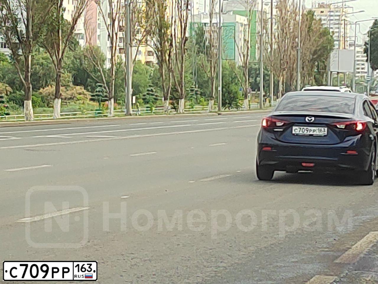Фото автомобиля MAZDA 3, 2014 — госномер Х637АА71. Цвет: синий