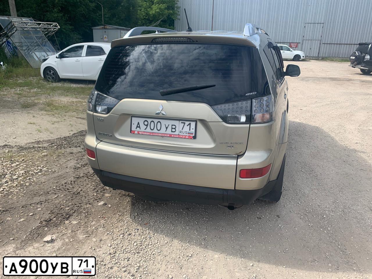 Фото автомобиля MITSUBISHI OUTLANDER, 2007 — госномер Е750АТ790. Цвет: БЕЖЕВЫЙ
