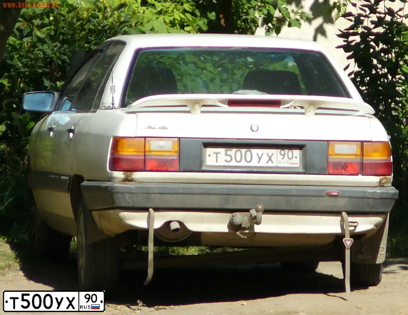 Фото автомобиля SKODA OCTAVIA, 2001 — госномер Е279КМ82. Цвет: СИНИЙ ТЕМНЫЙ